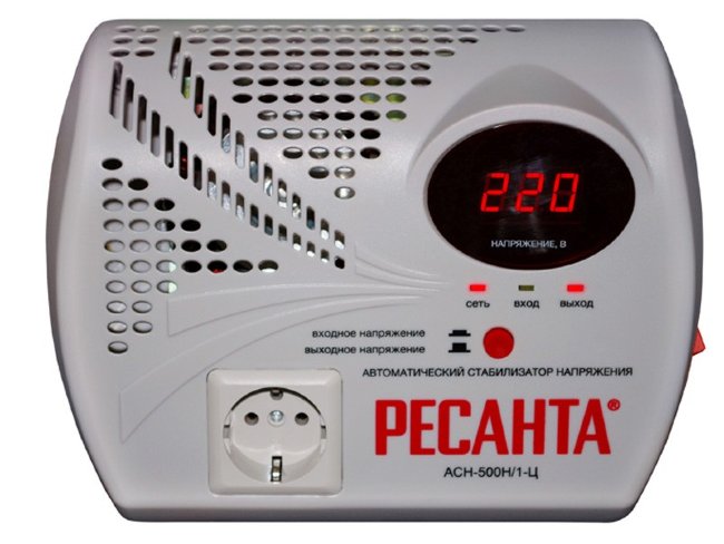 Однофазный цифровой настенный стабилизатор серии LUX РЕСАНТА АСН-500Н/1-Ц Однофазный цифровой настенный стабилизатор серии LUX РЕСАНТА АСН-500Н/1-Ц